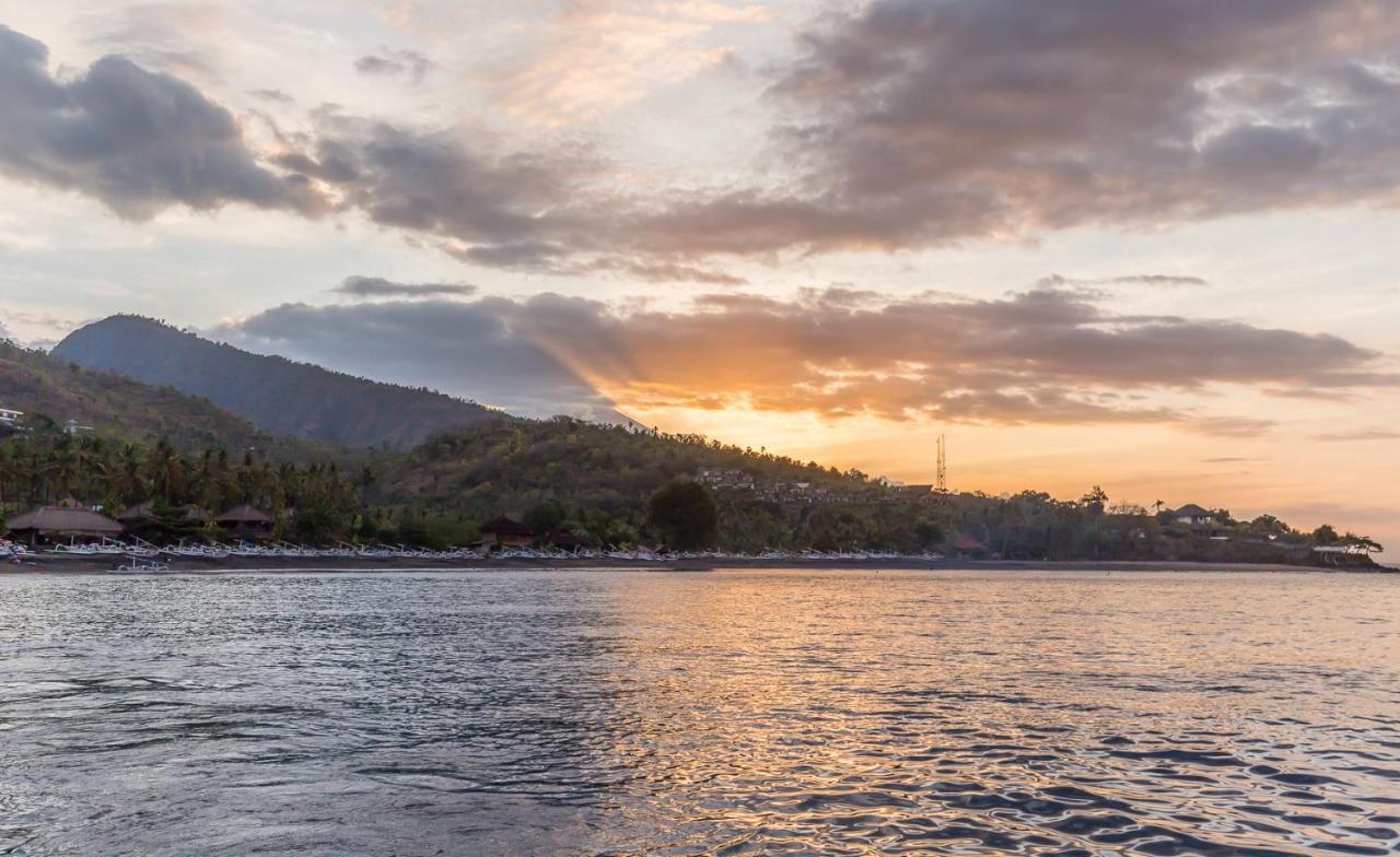 Emocean Beach Boutique Dive Resort Amed  Exterior photo